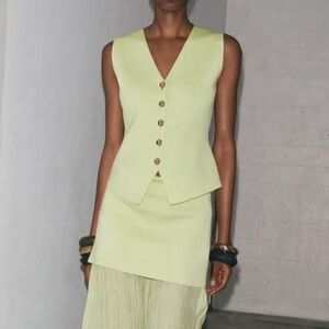 Zara Green V-Neck Buttoned Vest Top